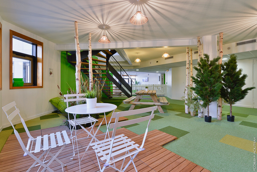  健康绿色的办公环境离不开环保的家具2